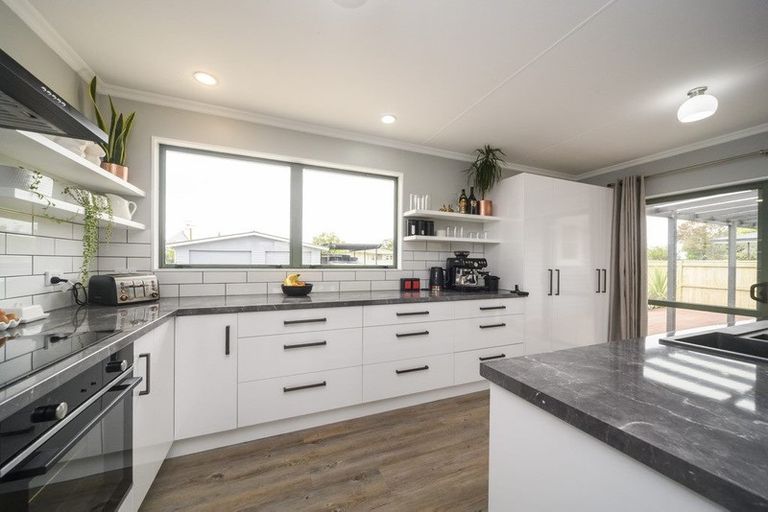 Photo of property in 79 Sutherland Crescent, Westbrook, Palmerston North, 4412