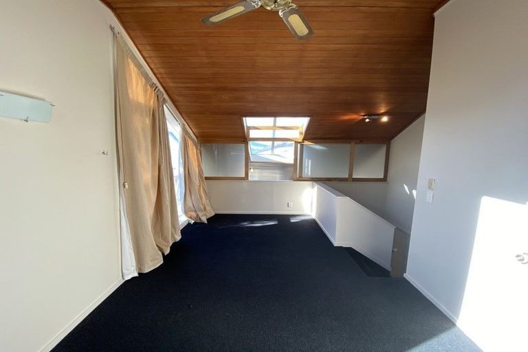 Photo of property in 7a Von Place, Fernhill, Queenstown, 9300