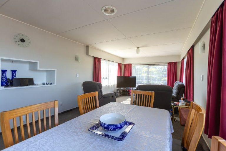 Photo of property in 42 Spriggs Crescent, Greenmeadows, Napier, 4112