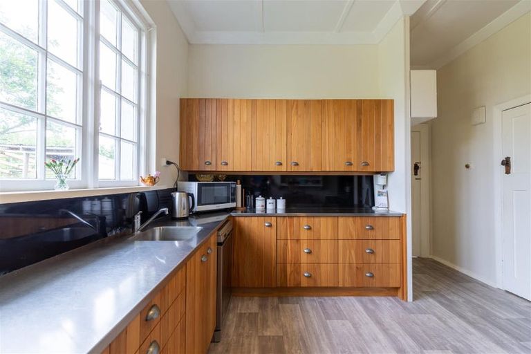 Photo of property in 17 Rhodes Street, Waimate, 7924