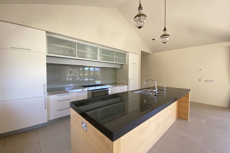 Photo of property in 7 Skye Lane, Jacks Point, Queenstown, 9371