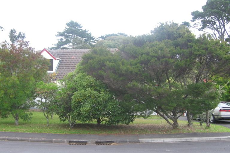 Photo of property in 28 Sunward Rise, Glenfield, Auckland, 0629