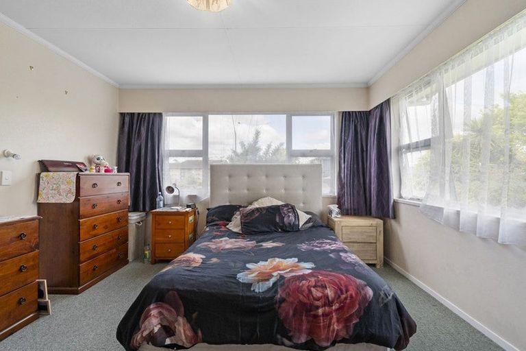Photo of property in 36 John F Kennedy Drive, Milson, Palmerston North, 4414