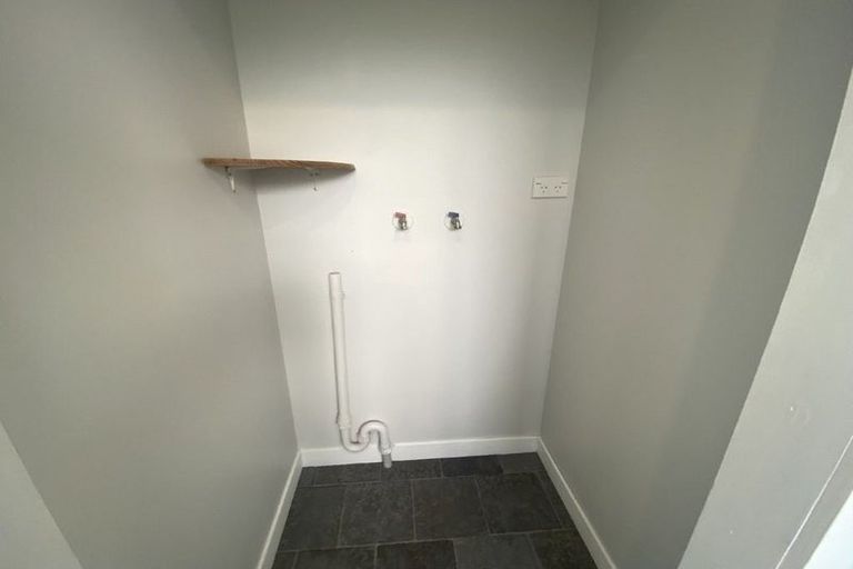 Photo of property in 179 Newlands Road, Newlands, Wellington, 6037