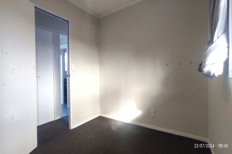 Photo of property in 2/112 View Road, Sunnyvale, Auckland, 0612