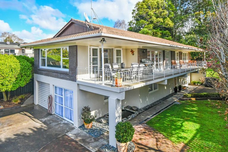 Photo of property in 10 Kavanagh Place, Opaheke, Papakura, 2113