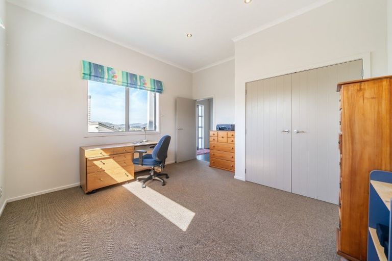 Photo of property in 14 Bodmin Terrace, Camborne, Porirua, 5026