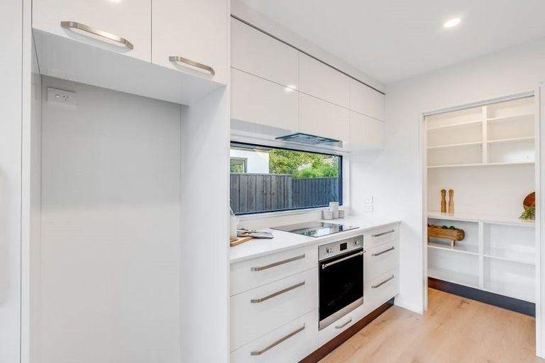 Photo of property in 26b Middlepark Road, Sockburn, Christchurch, 8042