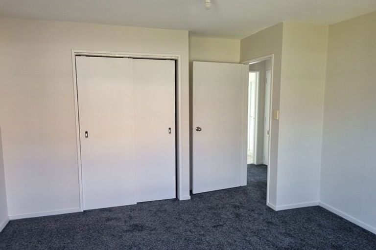 Photo of property in 113 Henderson Valley Road, Henderson, Auckland, 0612