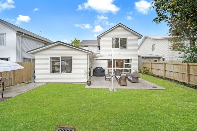 Photo of property in 9 Tarapiroe Avenue, Takanini, 2112