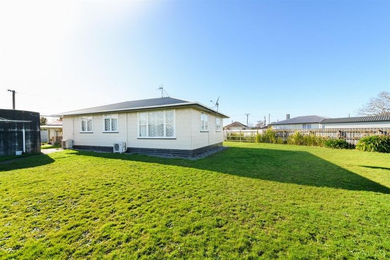 Photo of property in 33 Holland Crescent, Bulls, 4818