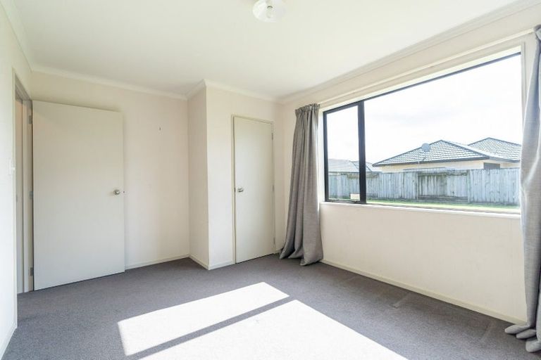 Photo of property in 21 Brooklyn Heights Drive, Kelvin Grove, Palmerston North, 4414