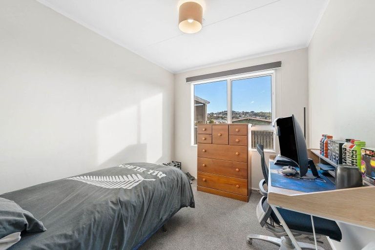 Photo of property in 4 Conclusion Street, Ascot Park, Porirua, 5024