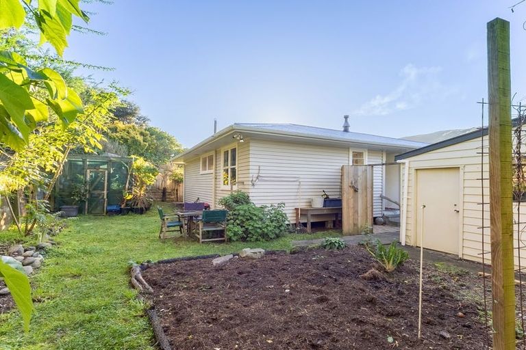 Photo of property in 5 Leinster Avenue, Raumati South, Paraparaumu, 5032