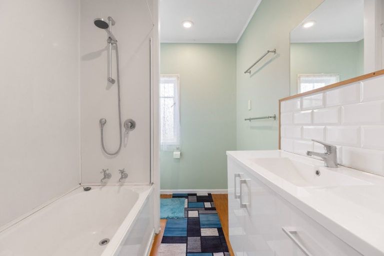 Photo of property in 5 Wackrow Street, Taumarunui, 3920