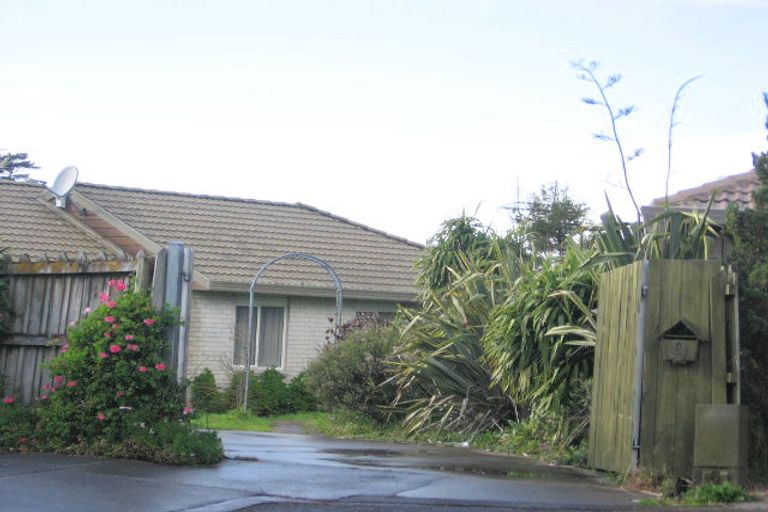 Photo of property in 9 Nedlands Place, Burswood, Auckland, 2013