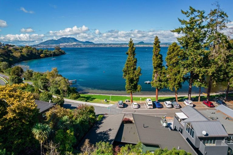 Photo of property in 2/872 Acacia Bay Road, Acacia Bay, Taupo, 3330