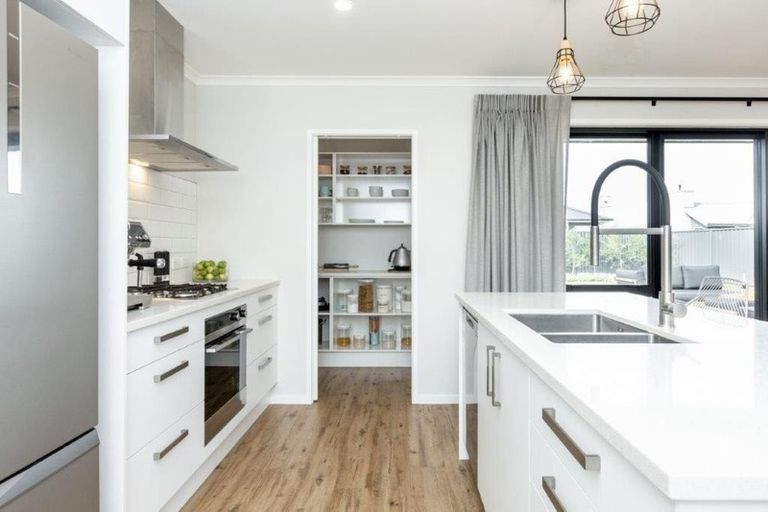 Photo of property in 15 Hikawera Drive, Frimley, Hastings, 4120