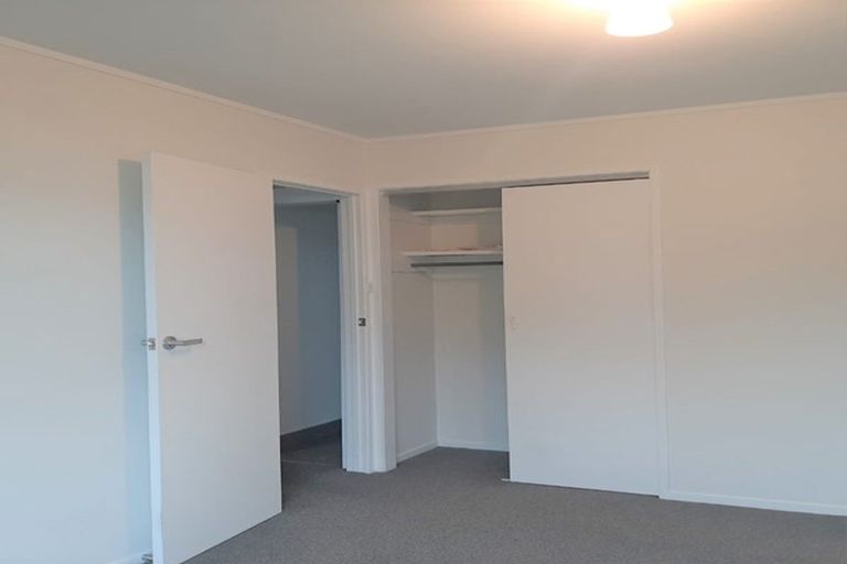 Photo of property in 2/59 Norwood Road, Bayswater, Auckland, 0622