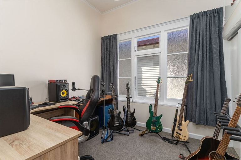 Photo of property in 83 Renall Street, Masterton, 5810