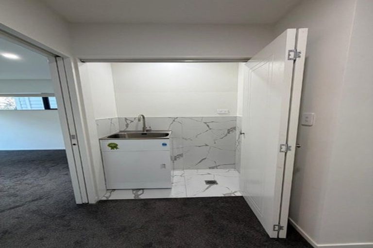 Photo of property in 3/2 Donnell Avenue, Favona, Auckland, 2024