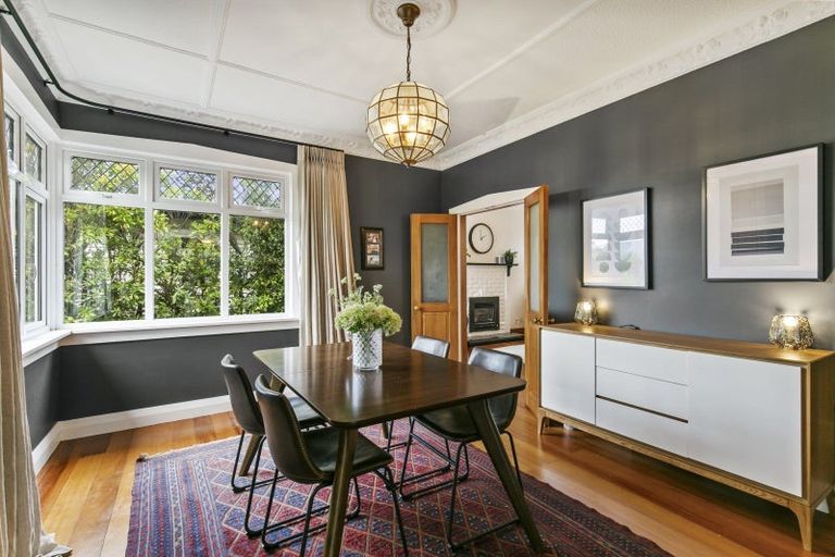 Photo of property in 30 Izard Road, Khandallah, Wellington, 6035