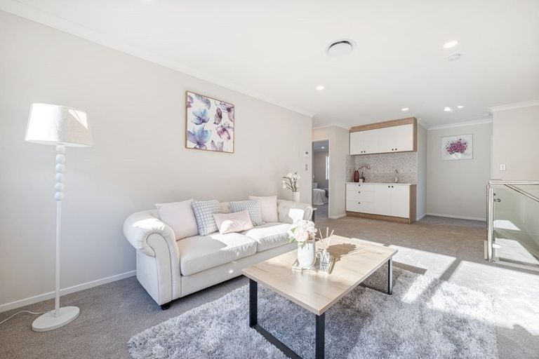 Photo of property in 60 Hikuawa Road, Flat Bush, Auckland, 2019