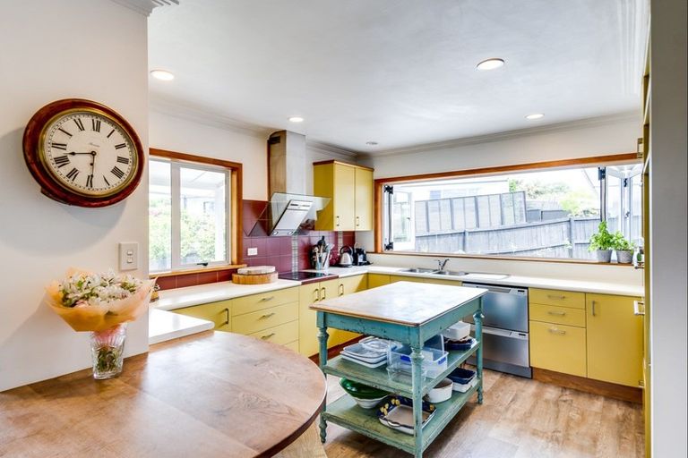 Photo of property in 74 Mchardy Street, Havelock North, 4130