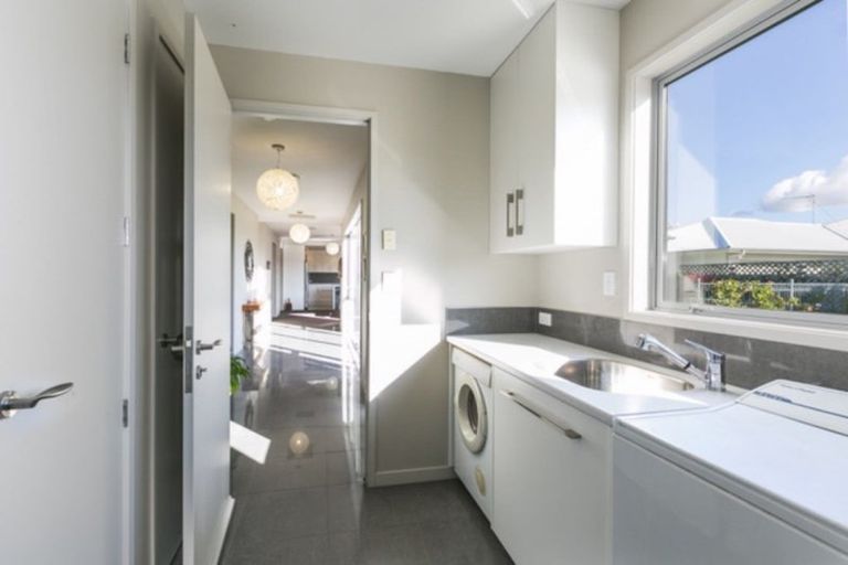 Photo of property in 7a Elbourne Street, Taradale, Napier, 4112