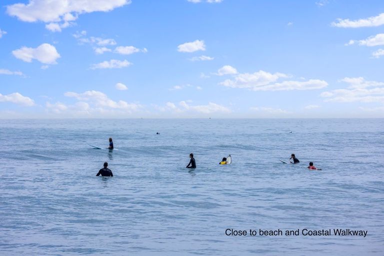 Photo of property in 1 Mclean Street, Strandon, New Plymouth, 4312