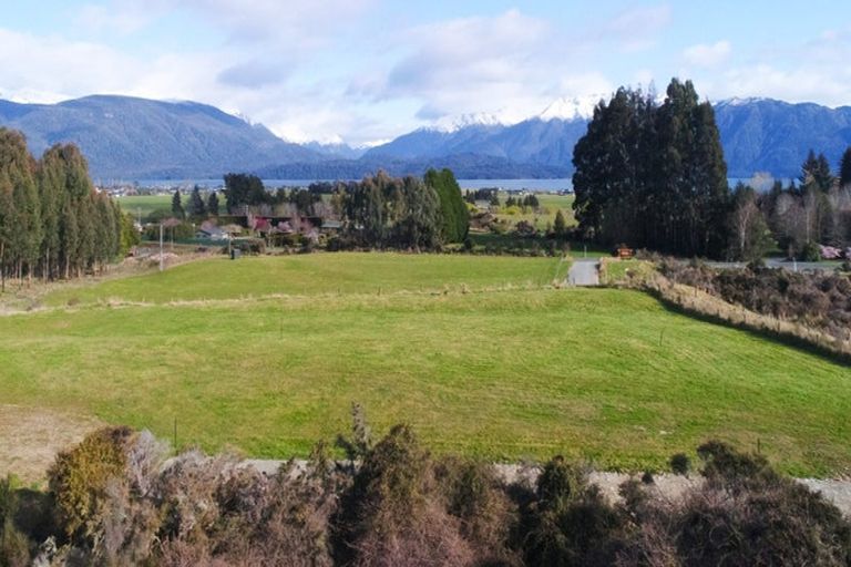 Photo of property in 16 Point Burn Lane, Te Anau, 9679