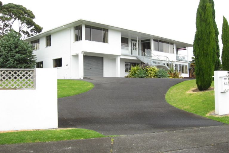 Photo of property in 64 Kiwi Esplanade, Mangere Bridge, Auckland, 2022