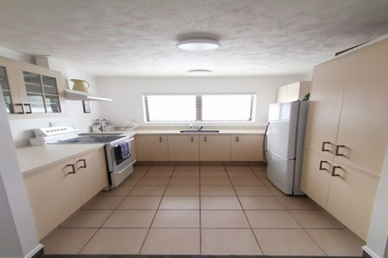 Photo of property in 53c Church Road, Taradale, Napier, 4112