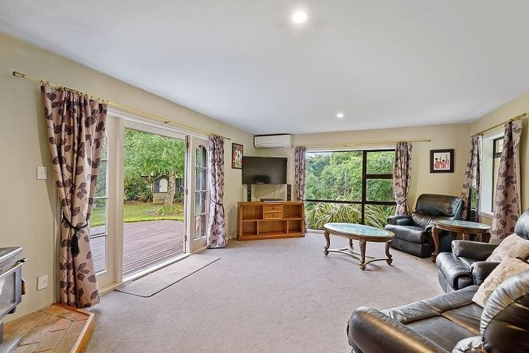 Photo of property in 2391 Homebush Road, Coalgate, 7673