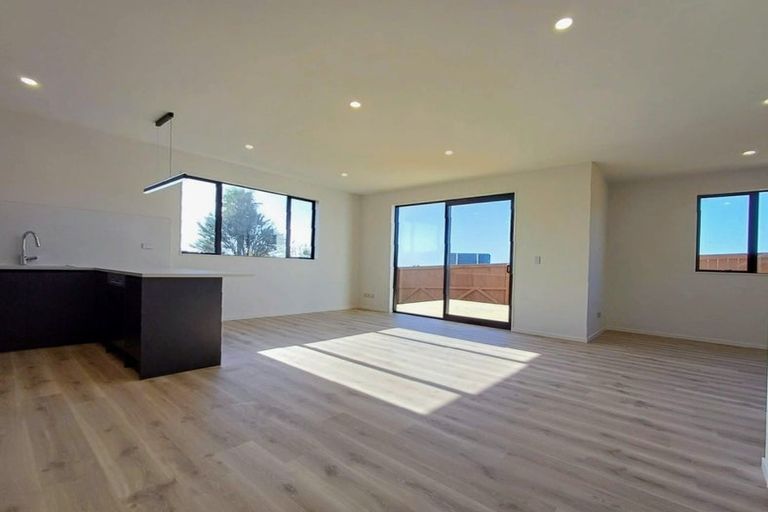 Photo of property in 345 East Coast Road, Mairangi Bay, Auckland, 0630