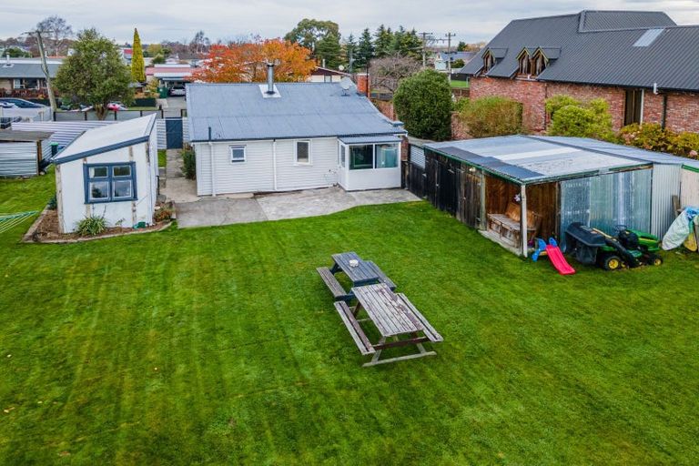 Photo of property in 18 Saint Leonards Road, Temuka, 7920