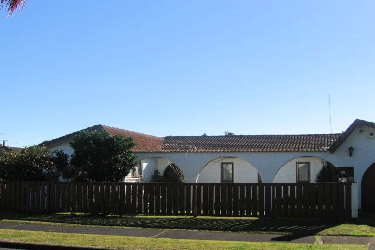 Photo of property in 2b Hazeldene Place, Opaheke, Papakura, 2113