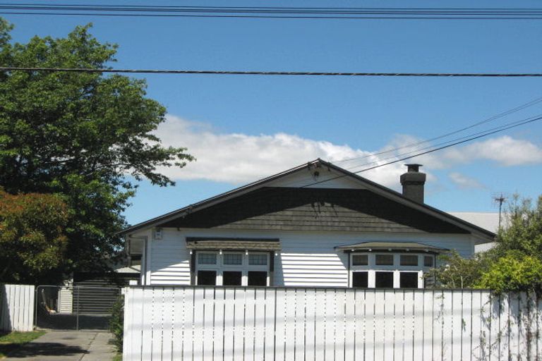Photo of property in 42 Medway Street, Richmond, Christchurch, 8013