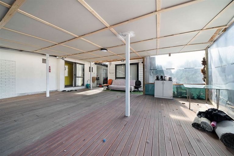 Photo of property in 76 Wickman Way, Mangere East, Auckland, 2024