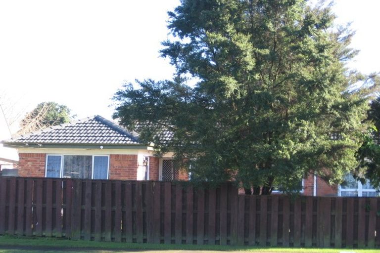 Photo of property in 108 Clevedon Road, Papakura, 2110