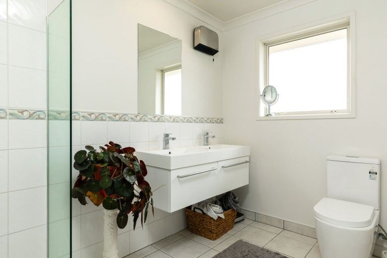 Photo of property in 64 Hillcrest Avenue, Witherlea, Blenheim, 7201