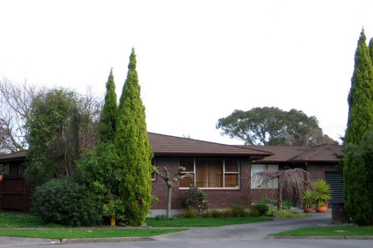 Photo of property in 16 Adrien Way, Awapuni, Palmerston North, 4412