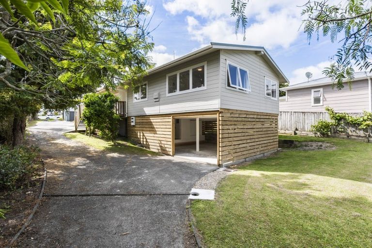 Photo of property in 2/40 Salisbury Road, Birkdale, Auckland, 0626