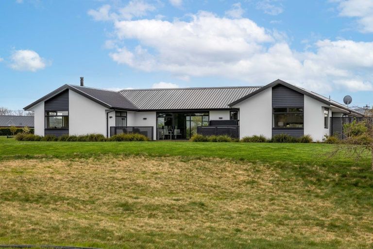 Photo of property in 8 Te Haunui Lane, Pegasus, 7612
