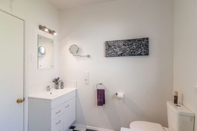 Photo of property in 169 Broderick Road, Johnsonville, Wellington, 6037