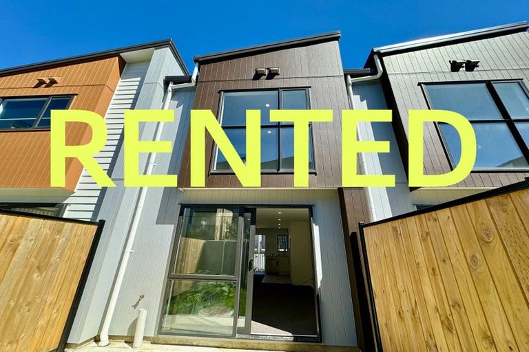 Photo of property in 8 Raupeti Lane, Henderson, Auckland, 0612