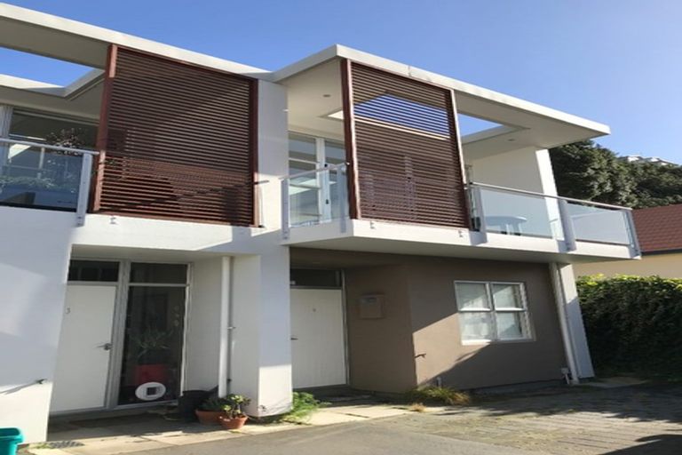 Photo of property in 4/306 Evans Bay Parade, Hataitai, Wellington, 6021