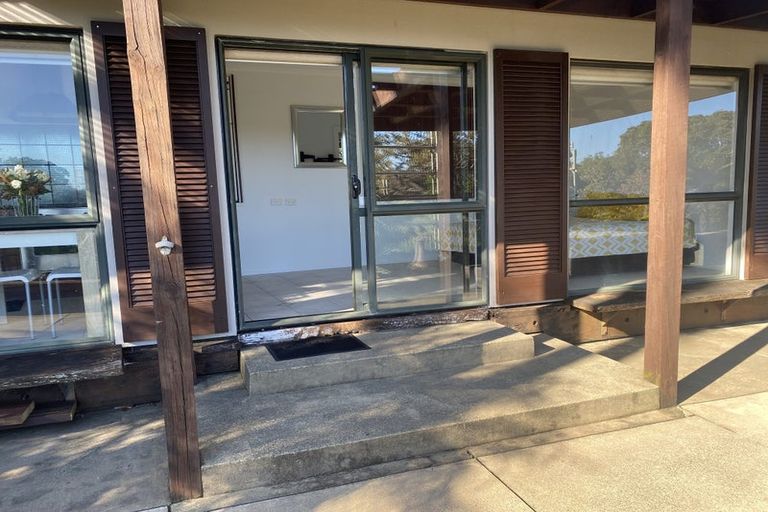 Photo of property in 8 Star Place, Cockle Bay, Auckland, 2014