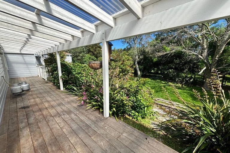 Photo of property in 37 Smalley Road, Glenbrook, Waiuku, 2681