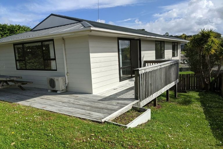 Photo of property in 60 Lavelle Road, Henderson, Auckland, 0612